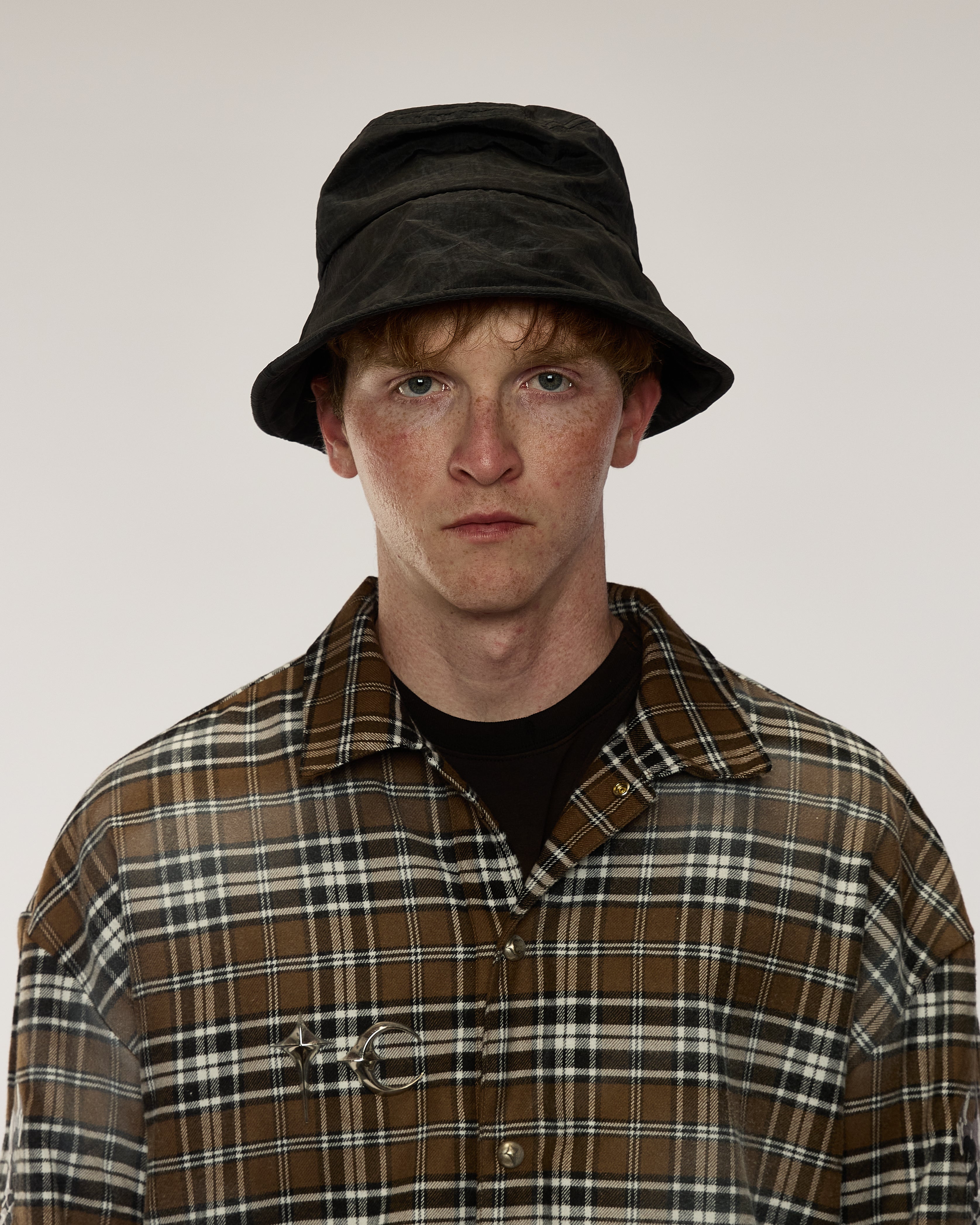 【Thug Club】 Scarred Bio Army Bucket Hat 50_02.png?v=1742881967
