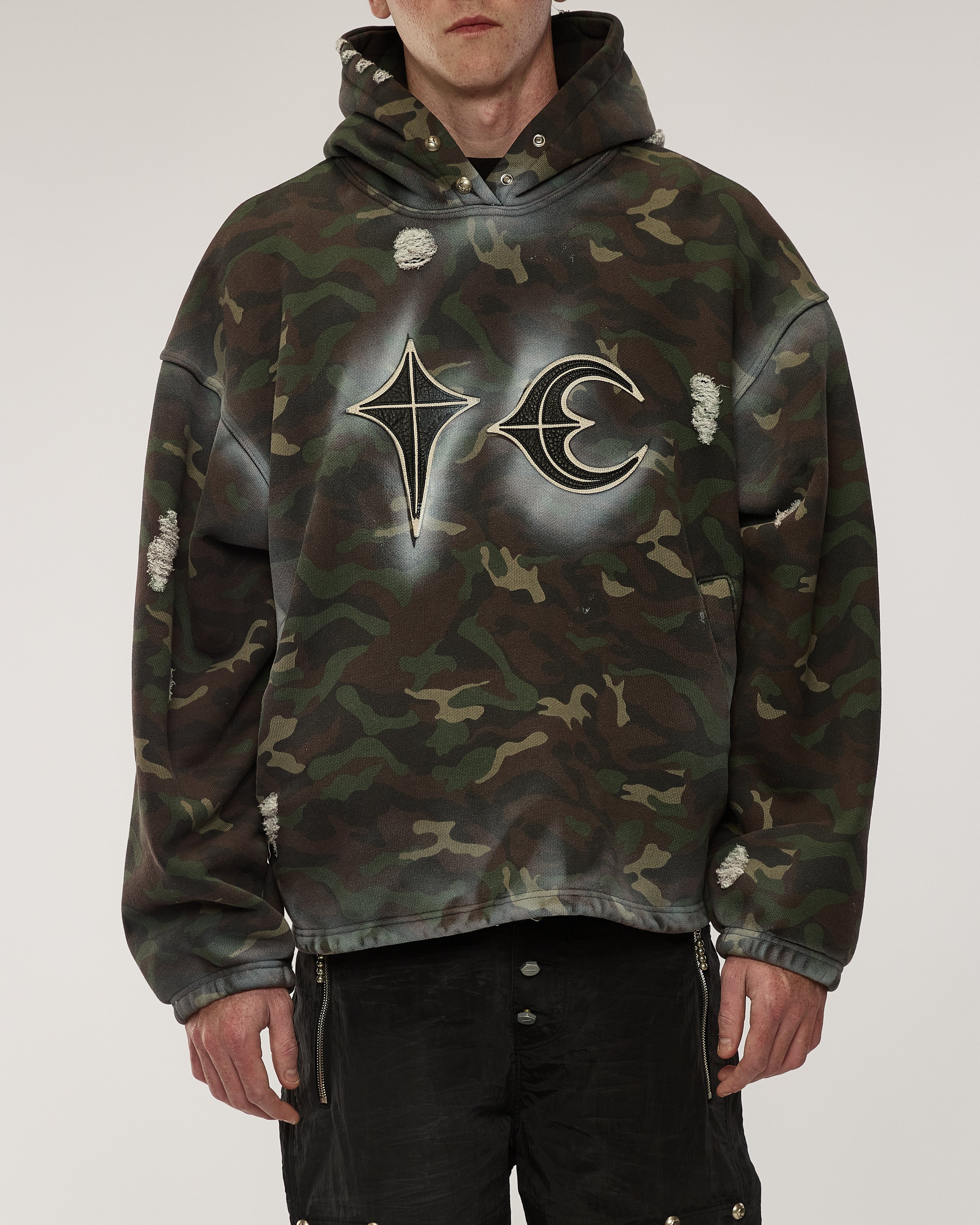 [THUG CLUB] Sprayed Camoflage Rock Hoodie☆正規品★ Thug Club サグクラブ SS25 SPRAYED CAMOFLAGE ROCK HOODIE